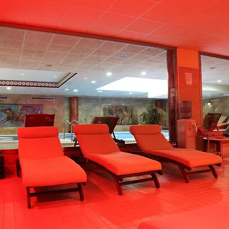 Plaza מלון 4*