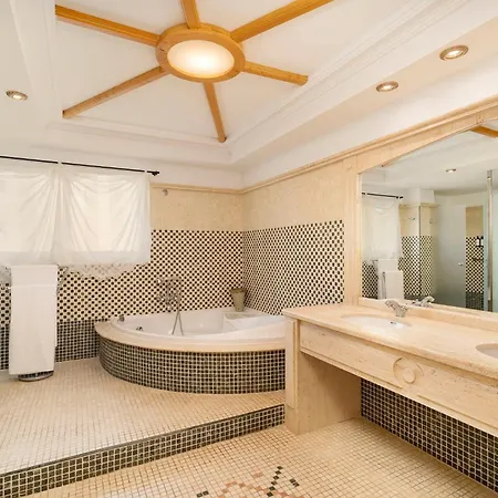 本尼斯科拉广场套房酒店 酒店