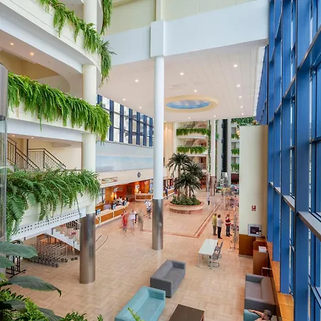 本尼斯科拉广场套房酒店 Peñíscola