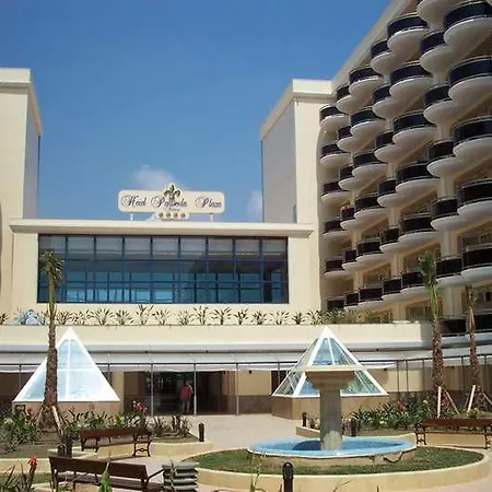 מלון Plaza 4*