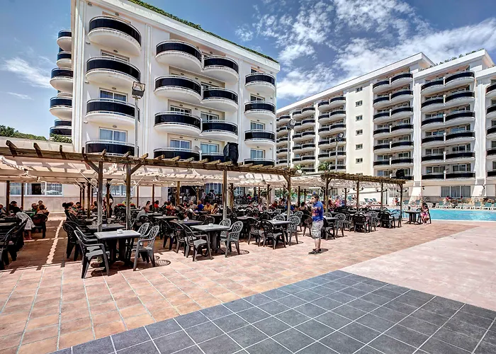 Plaza Ξενοδοχείο 4*