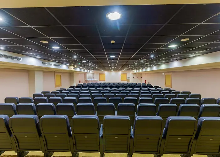 Ξενοδοχείο Plaza 4*
