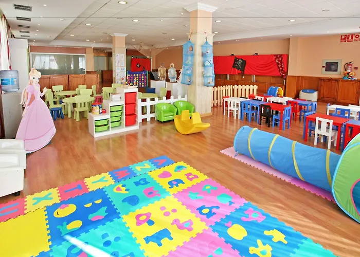Plaza Ξενοδοχείο 4*
